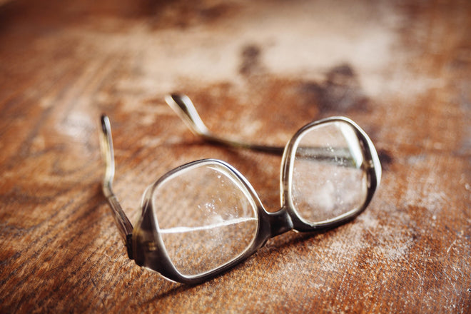 4 Signs You Need New Glasses